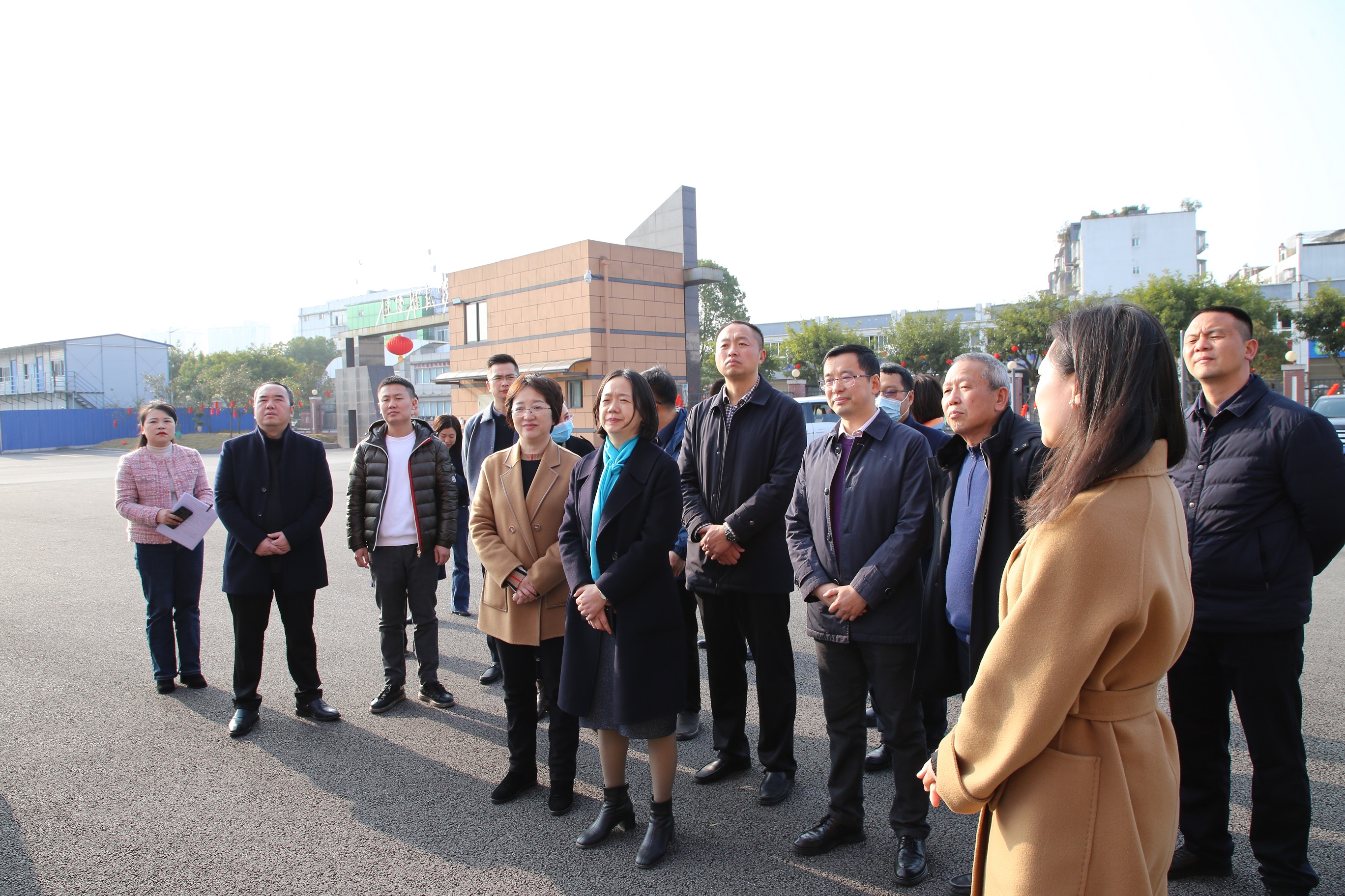 瀘州市委常委、宣傳部部長(zhǎng)、現(xiàn)代醫(yī)藥產(chǎn)業(yè)生態(tài)鏈鏈長(zhǎng)徐利蒞臨天植中藥公司調(diào)研現(xiàn)代醫(yī)藥產(chǎn)業(yè)生態(tài)鏈工作